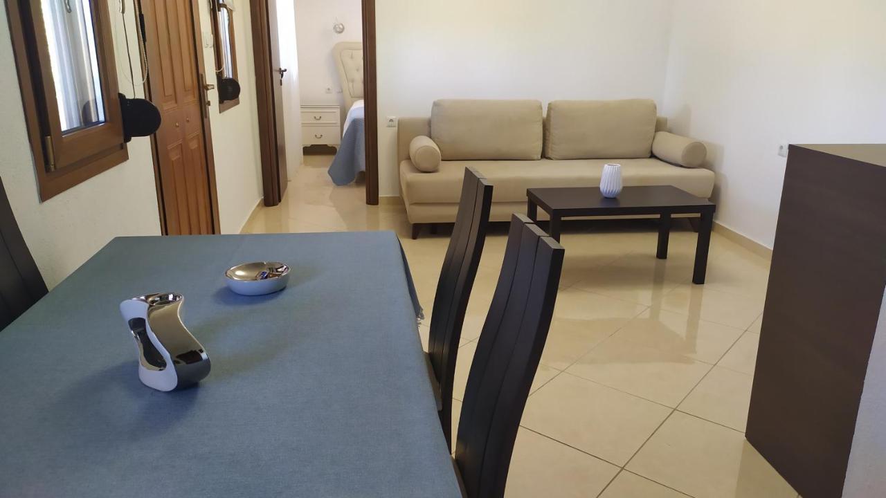 Nikitihouse Apartments 1 エクステリア 写真